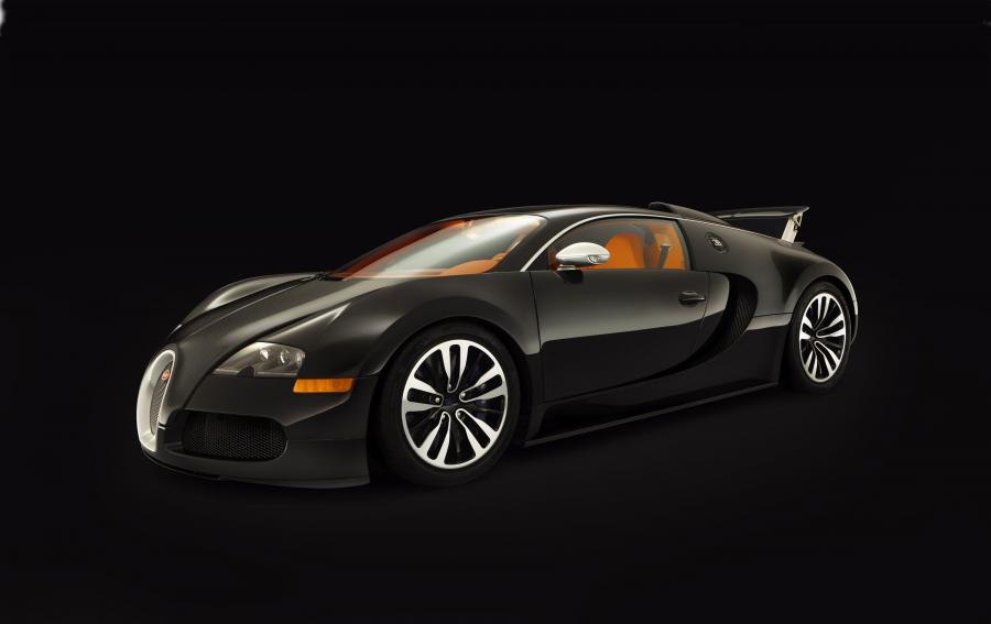  Bugatti Veyron 16.4 Sang Noir 2008 года  (фото 8 из 13)